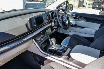 https://vehicle-cdn.autoleague.cloud/15795_41012577_23.jpg