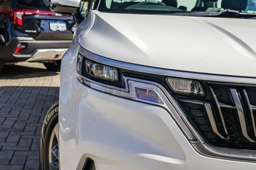 https://vehicle-cdn.autoleague.cloud/15795_41012577_7.jpg