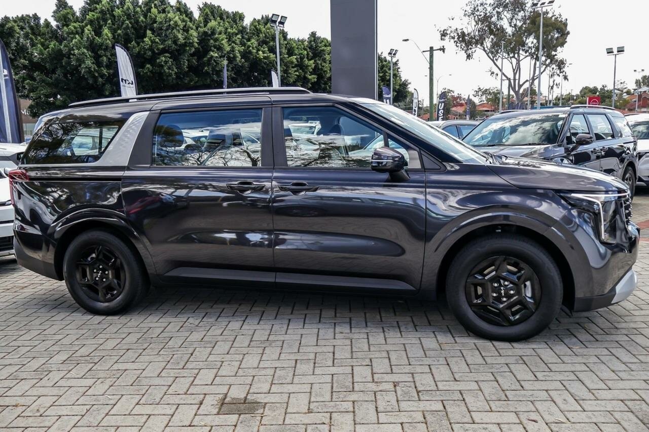 Kia Carnival image 3