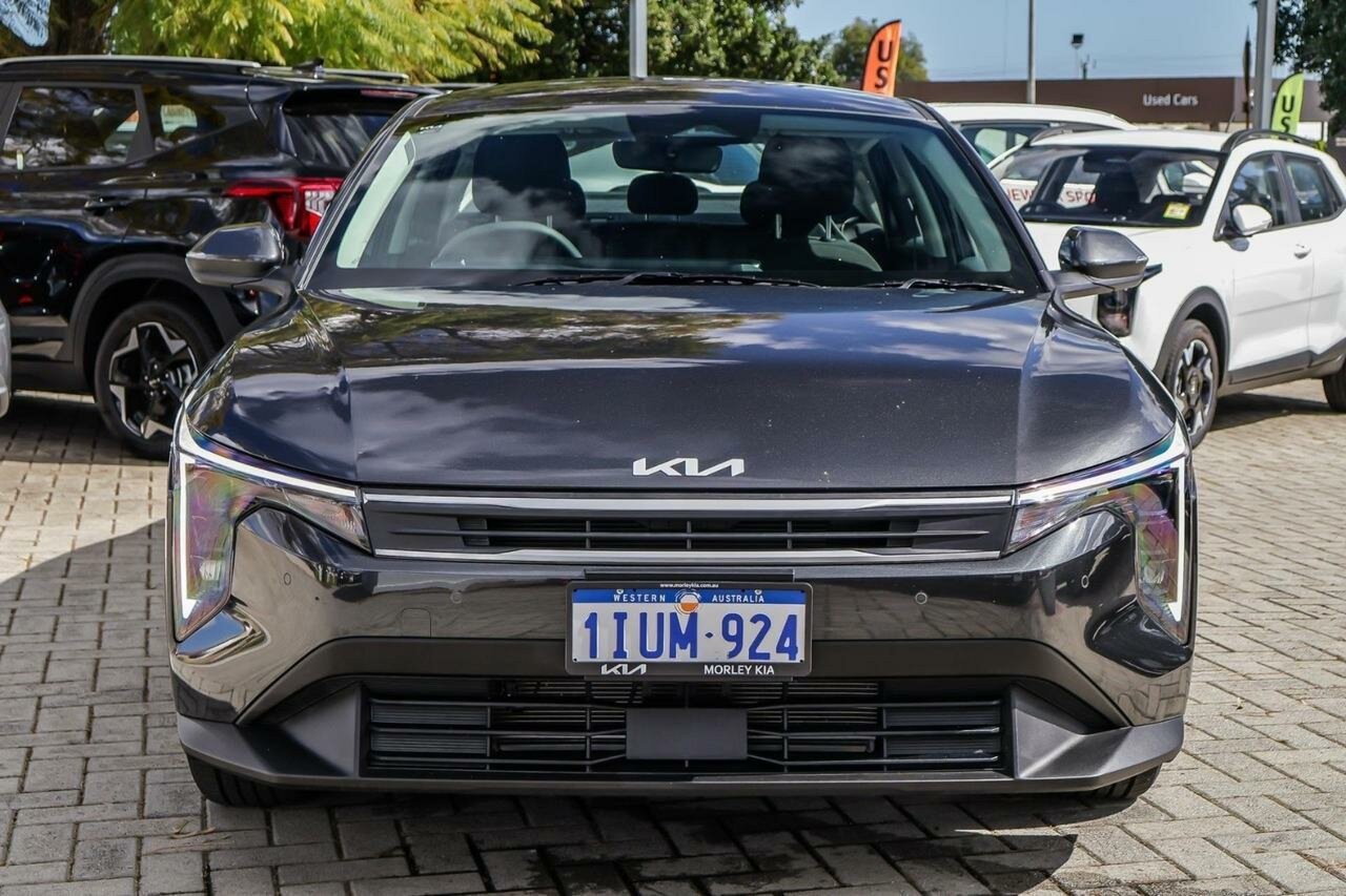 Kia K4 image 4