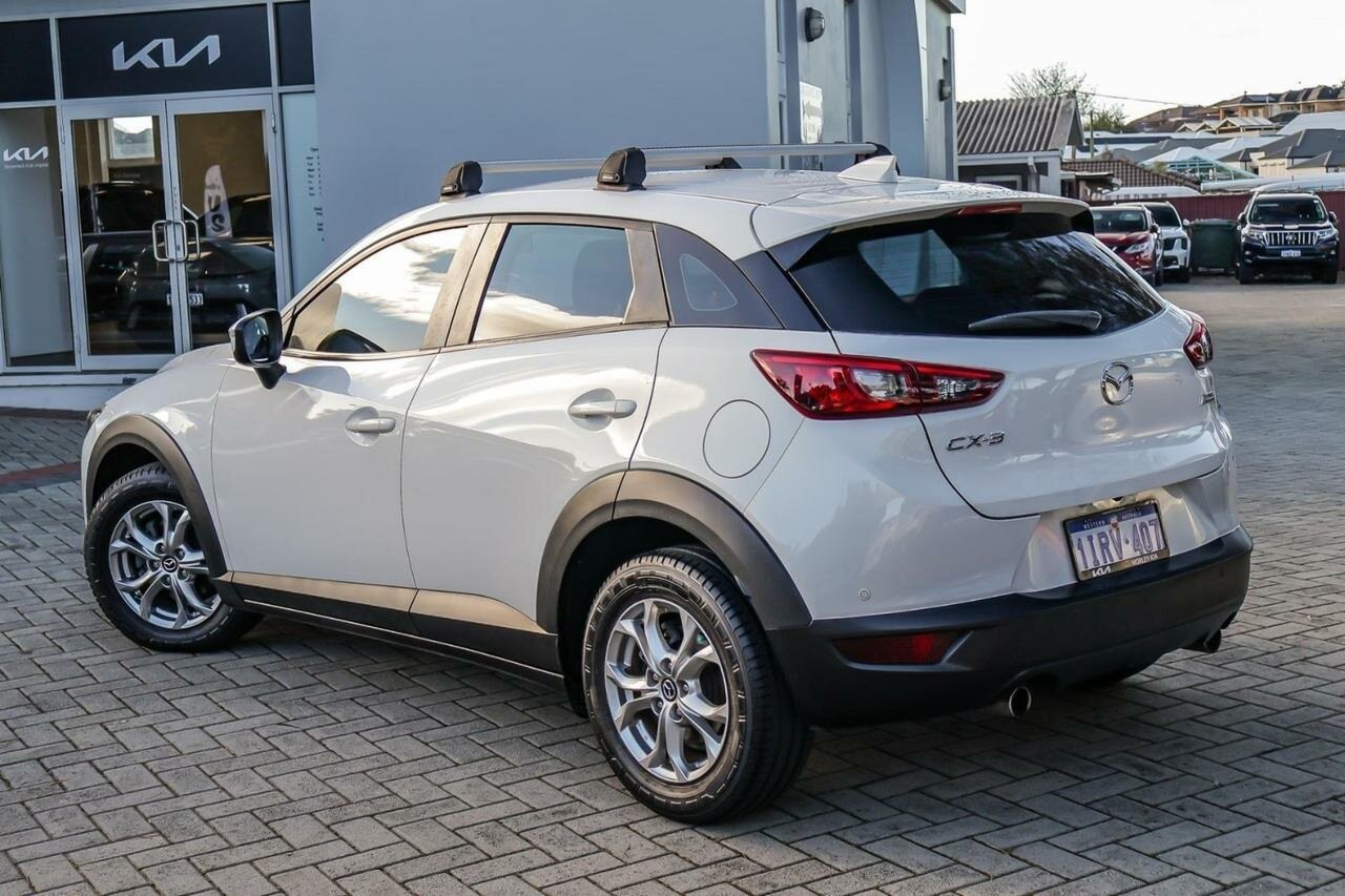 Mazda Cx-3 image 2