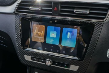 https://vehicle-cdn.autoleague.cloud/15795_41012673_14.jpg