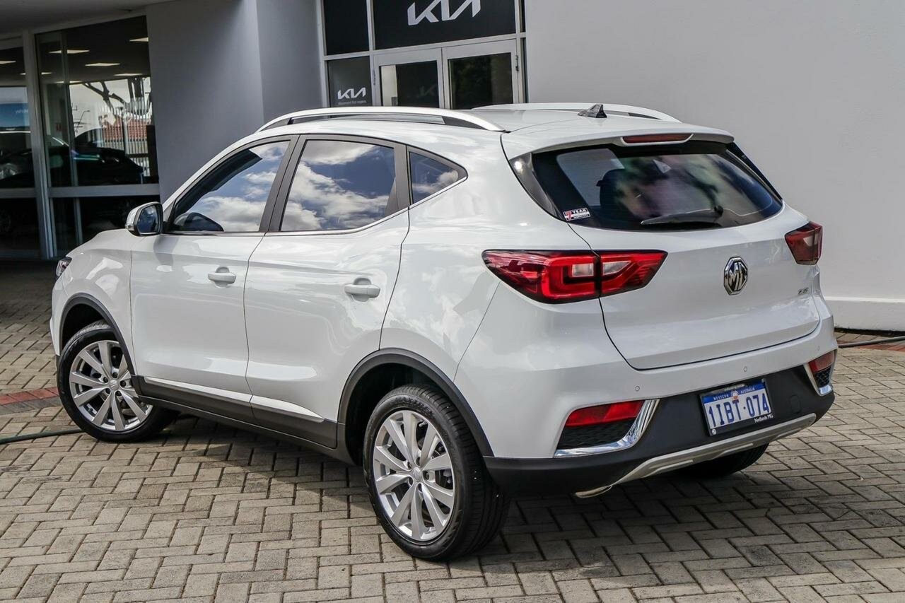 MG Zs image 2