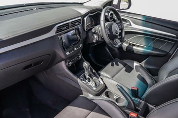 https://vehicle-cdn.autoleague.cloud/15795_41012673_24.jpg