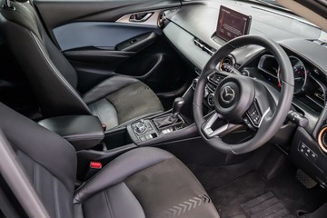https://vehicle-cdn.autoleague.cloud/15795_41012738_18.jpg