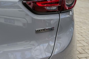 https://vehicle-cdn.autoleague.cloud/15795_41012738_9.jpg