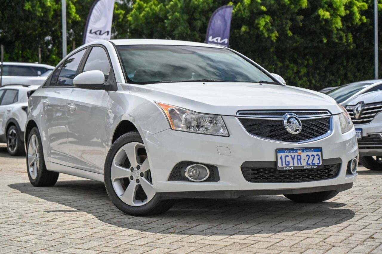 Holden Cruze image 1