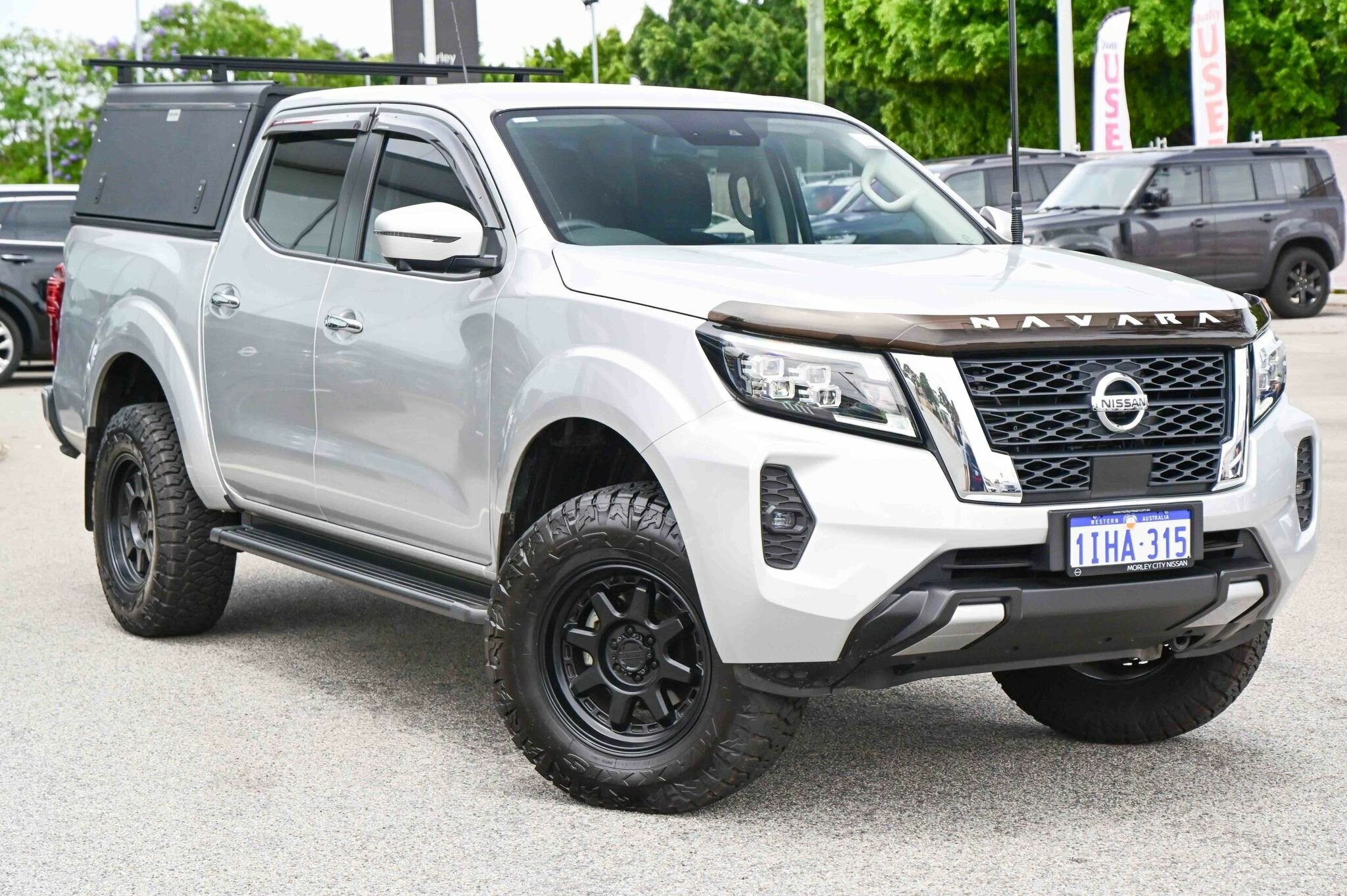 Nissan Navara image 1