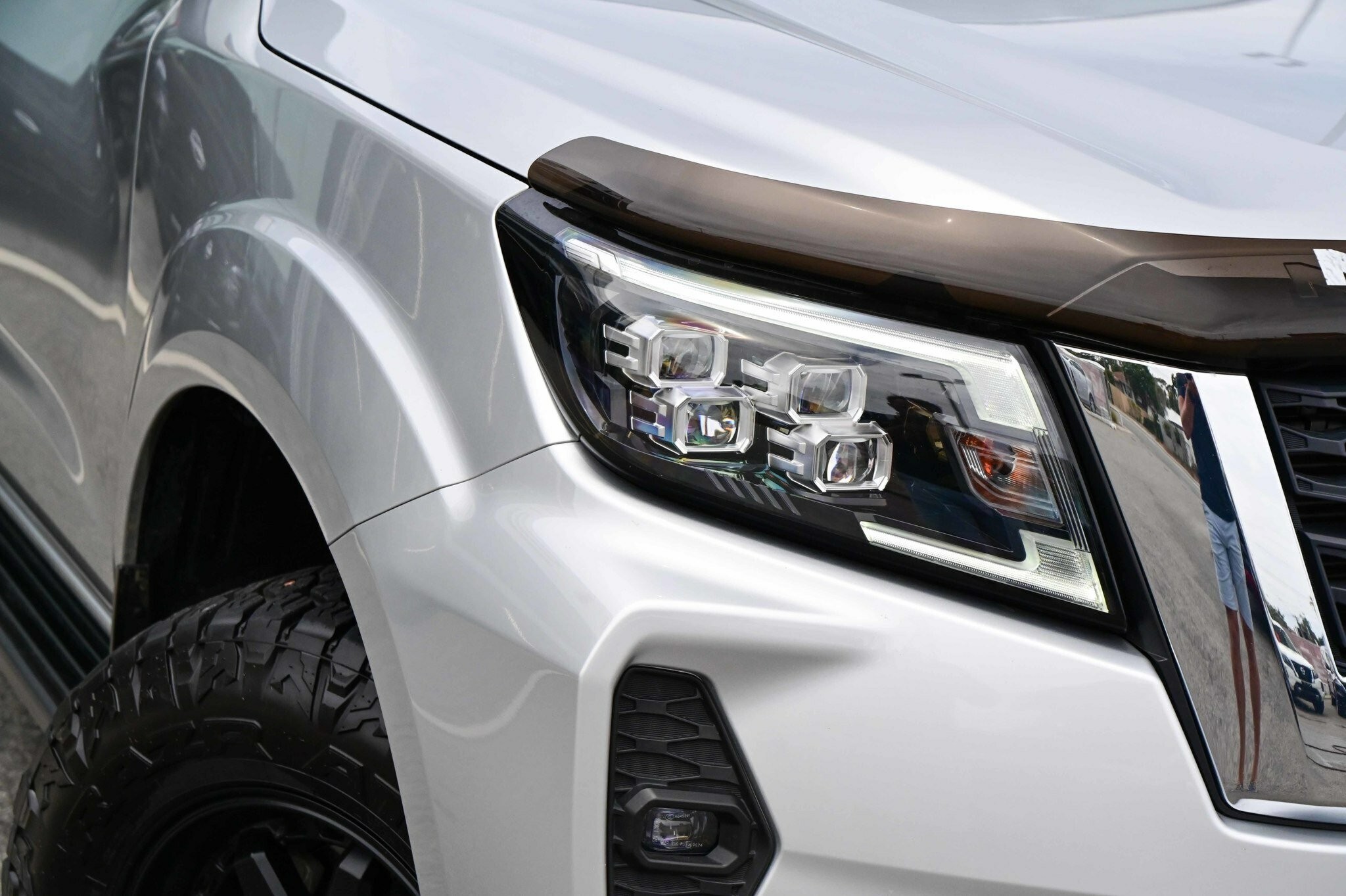 Nissan Navara image 2