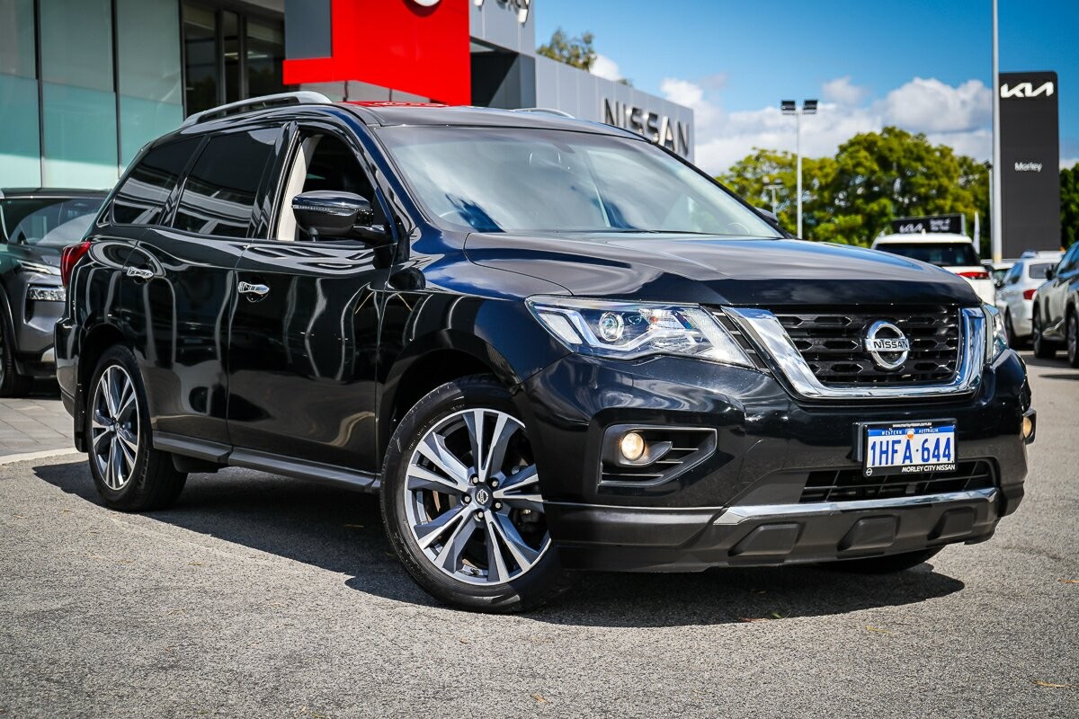Nissan Pathfinder image 1