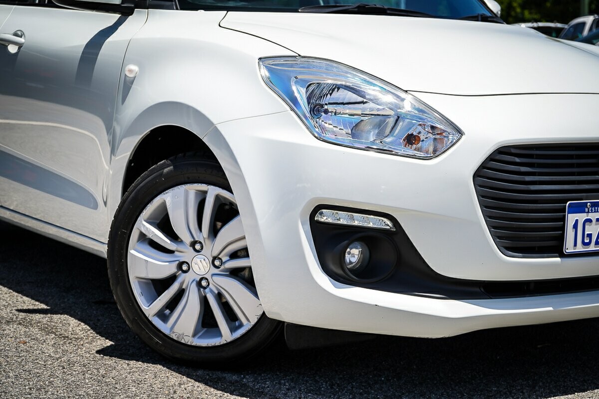 Suzuki Swift image 2