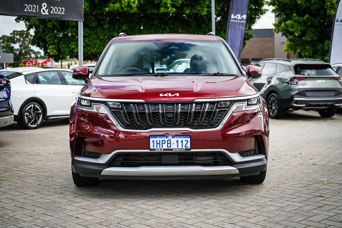 Kia Carnival image 2