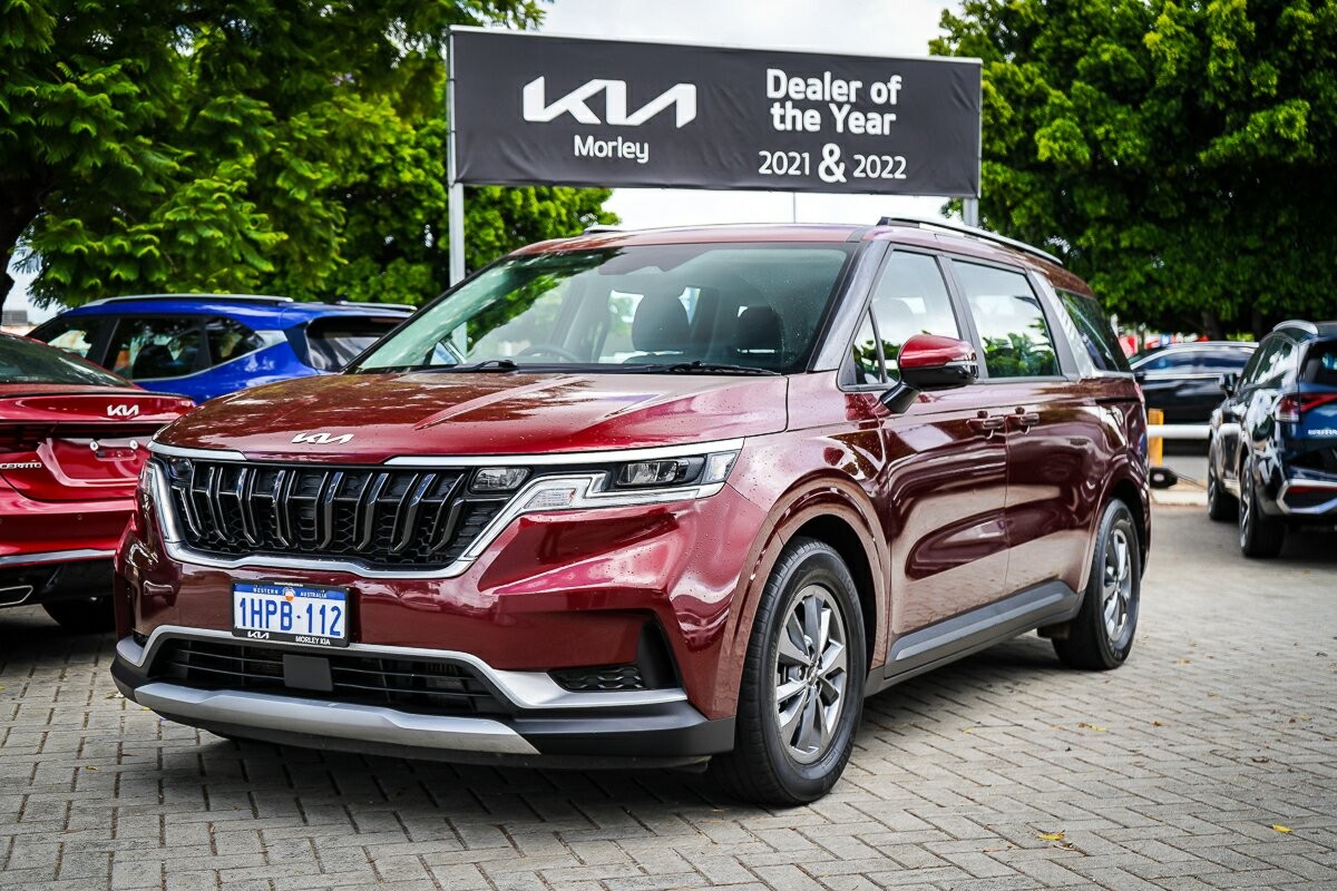 Kia Carnival image 3