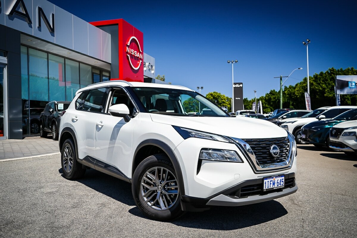 Nissan X-trail image 2