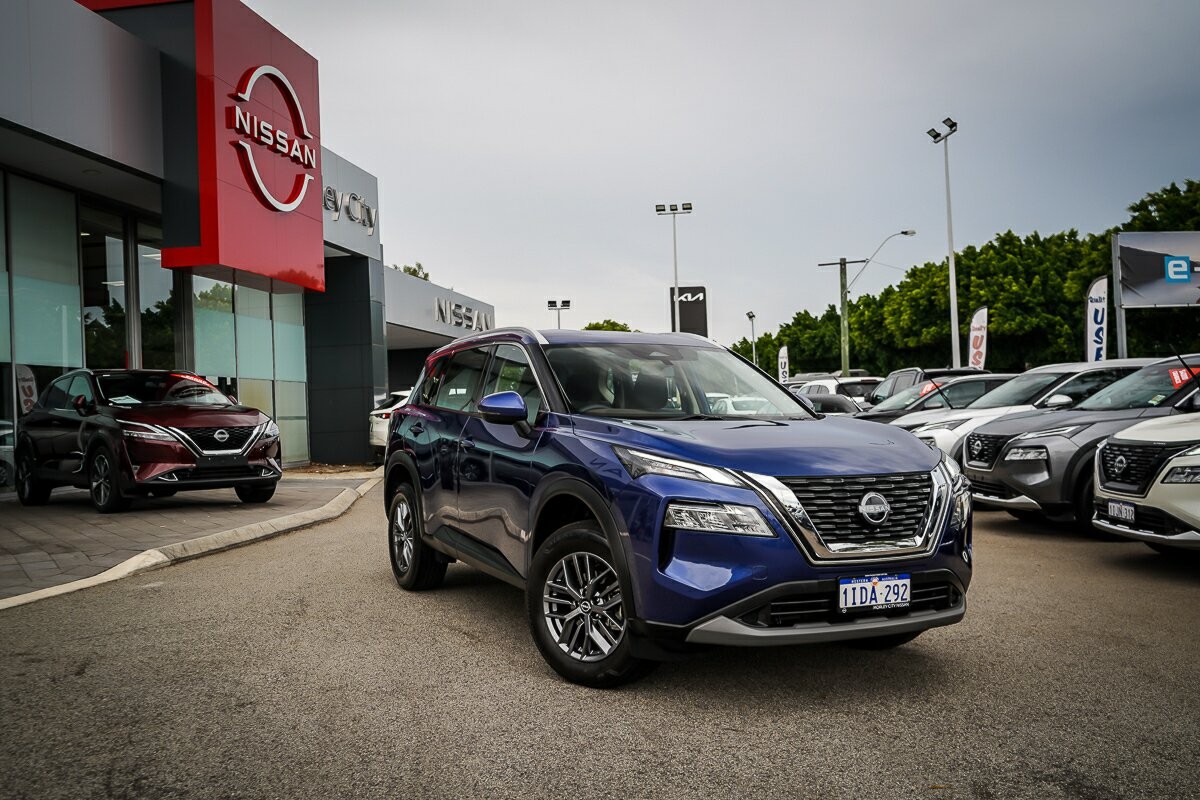 Nissan X-trail image 2
