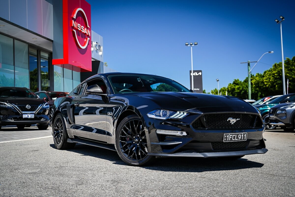 Ford Mustang image 2