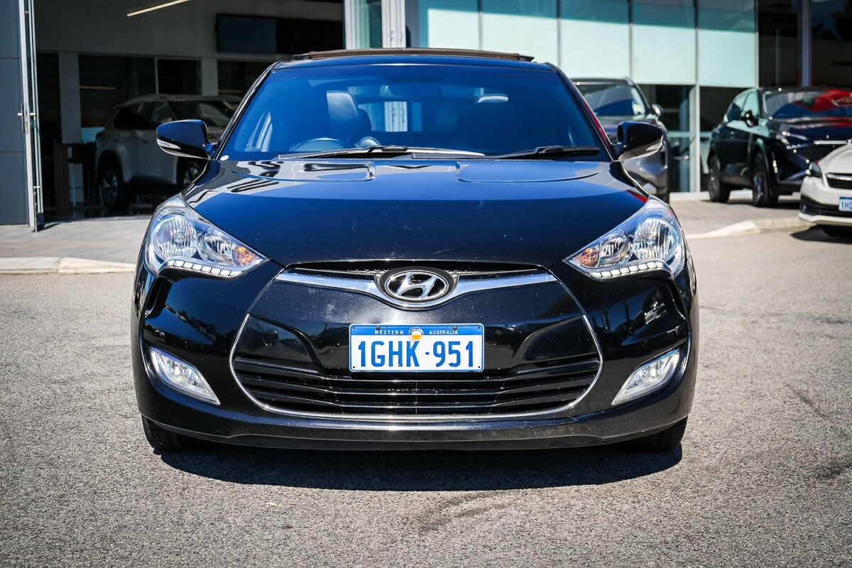 Hyundai Veloster image 4