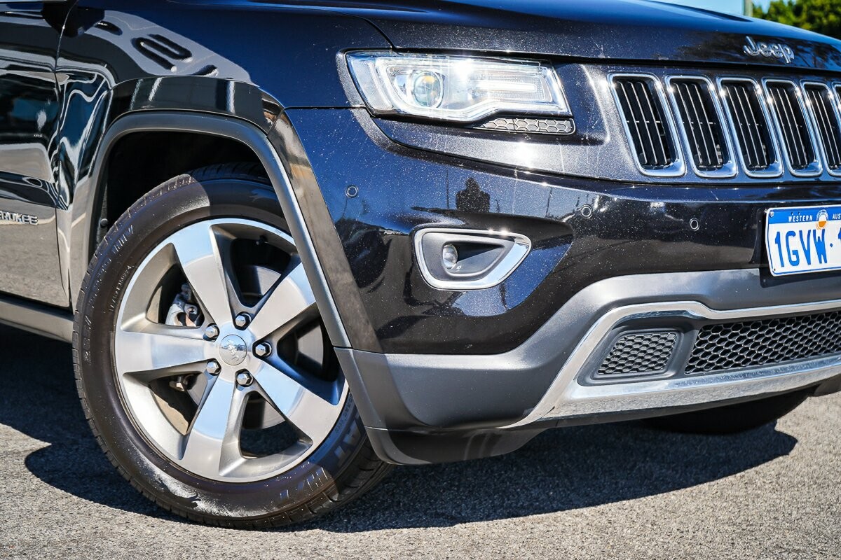 Jeep Grand Cherokee image 3