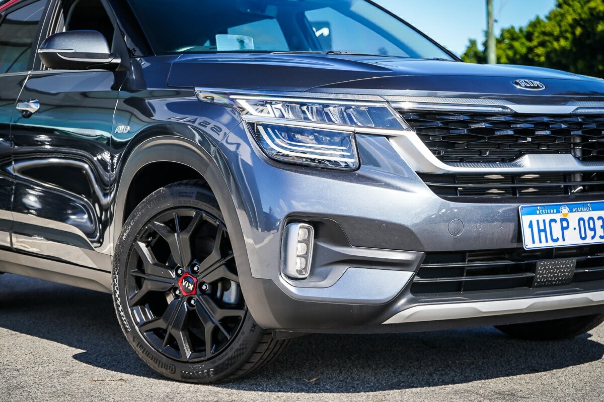 Kia Seltos image 2