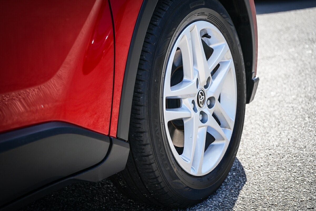 Toyota C-hr image 4