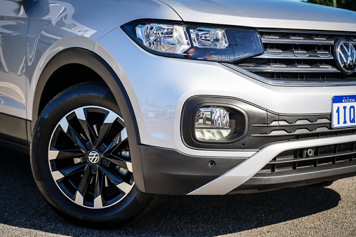 Volkswagen T-cross image 3