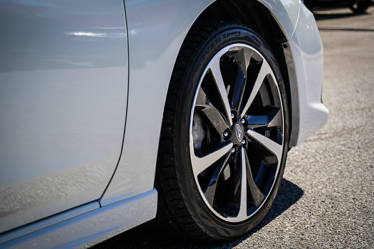 Subaru Impreza image 4