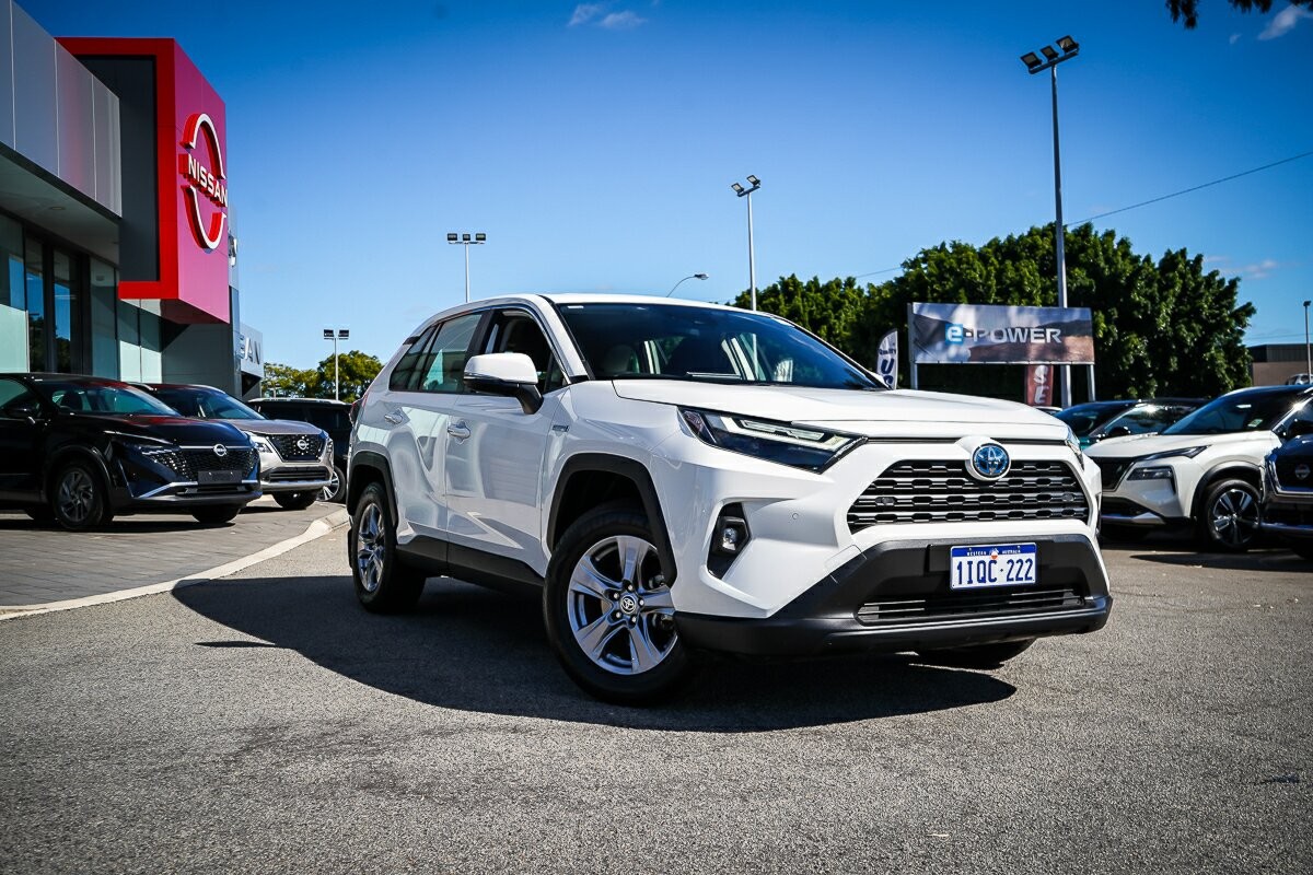 Toyota Rav4 image 2