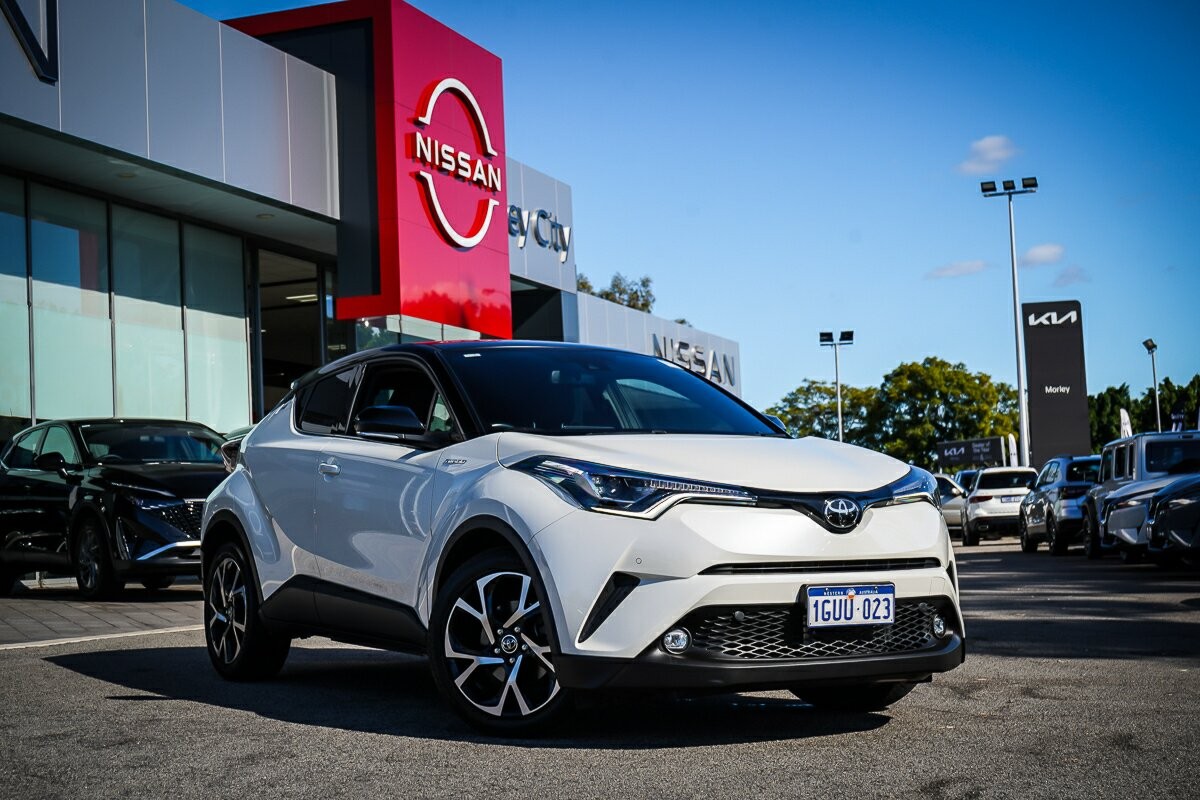Toyota C-hr image 2