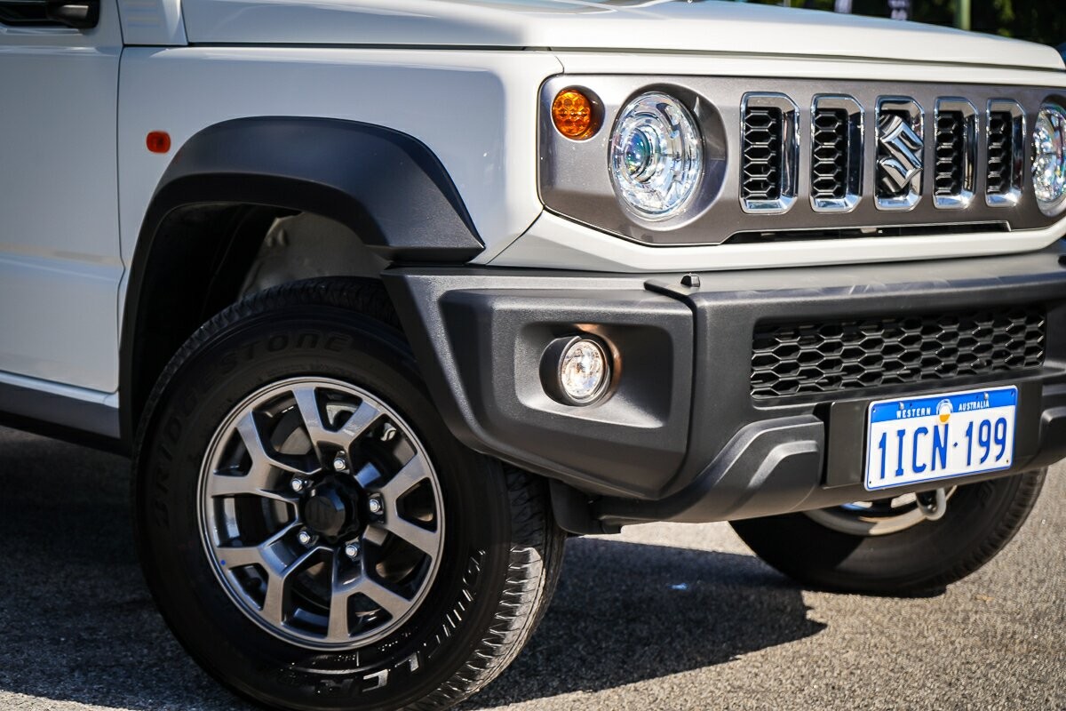 Suzuki Jimny image 3