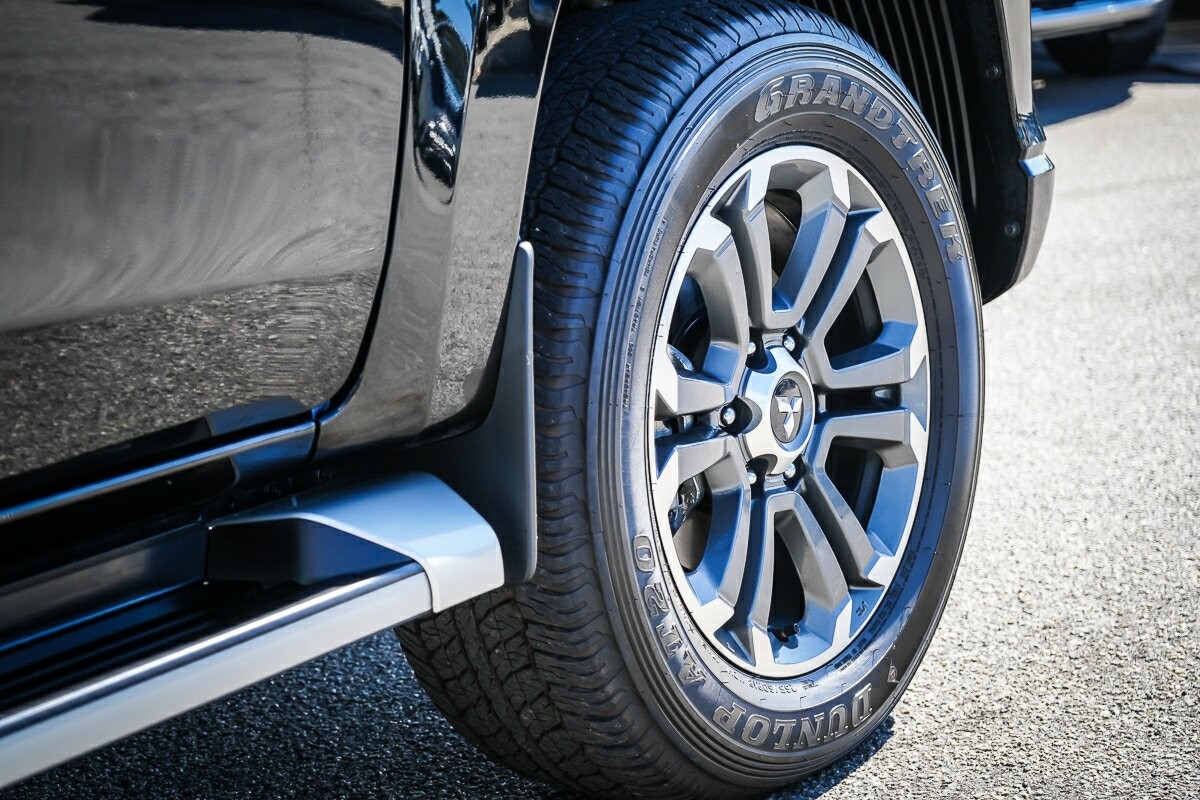 Mitsubishi Triton image 4