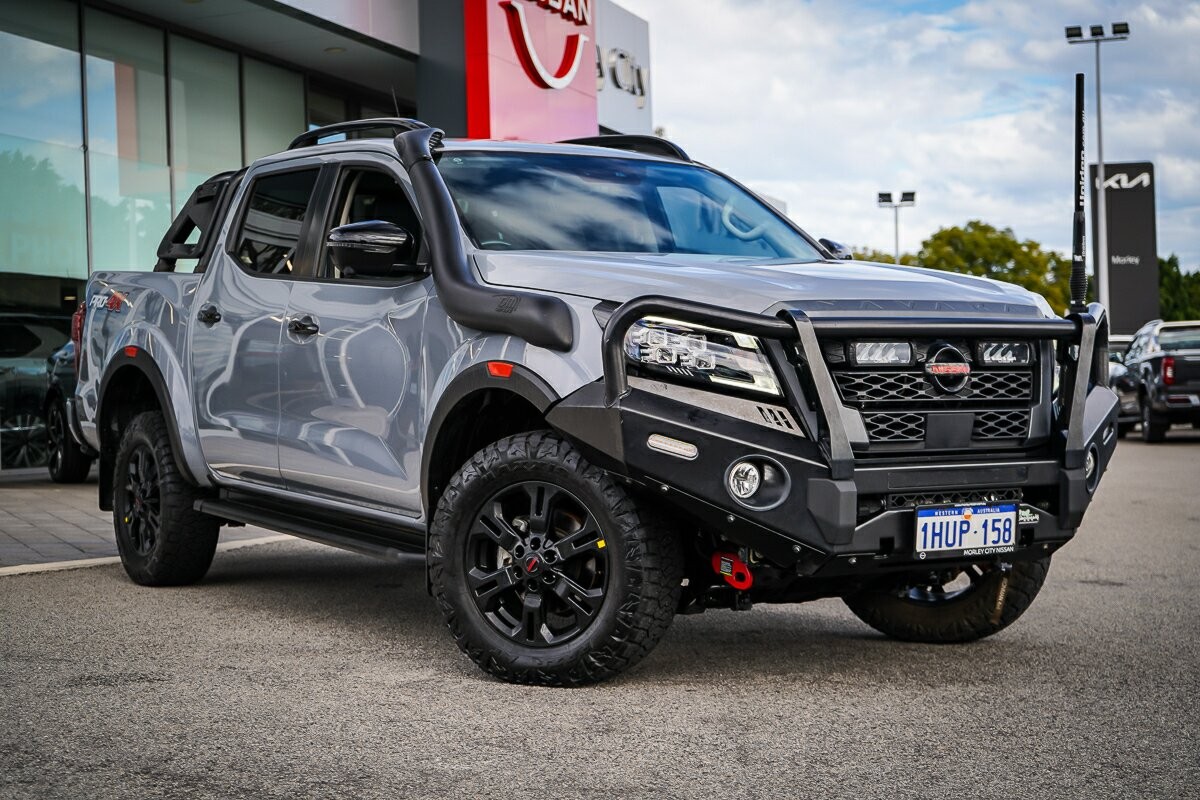 Nissan Navara image 1