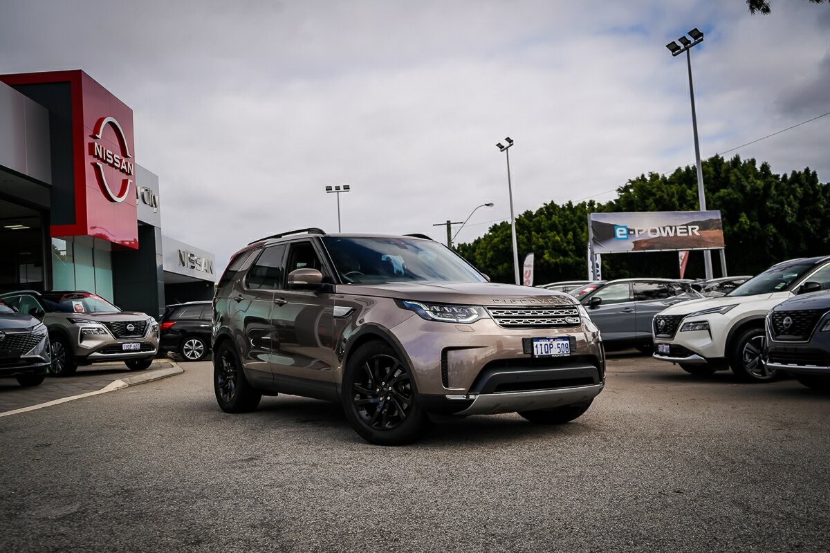 Land Rover Discovery image 2