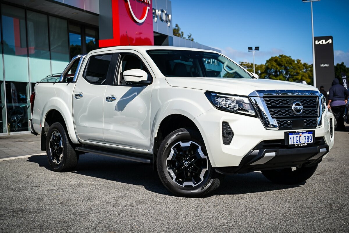 Nissan Navara image 1