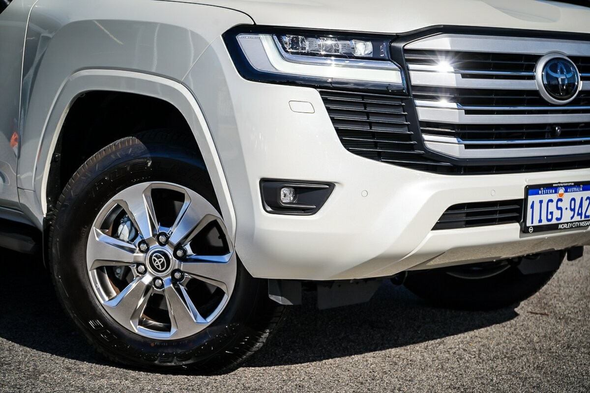 Toyota Landcruiser image 3