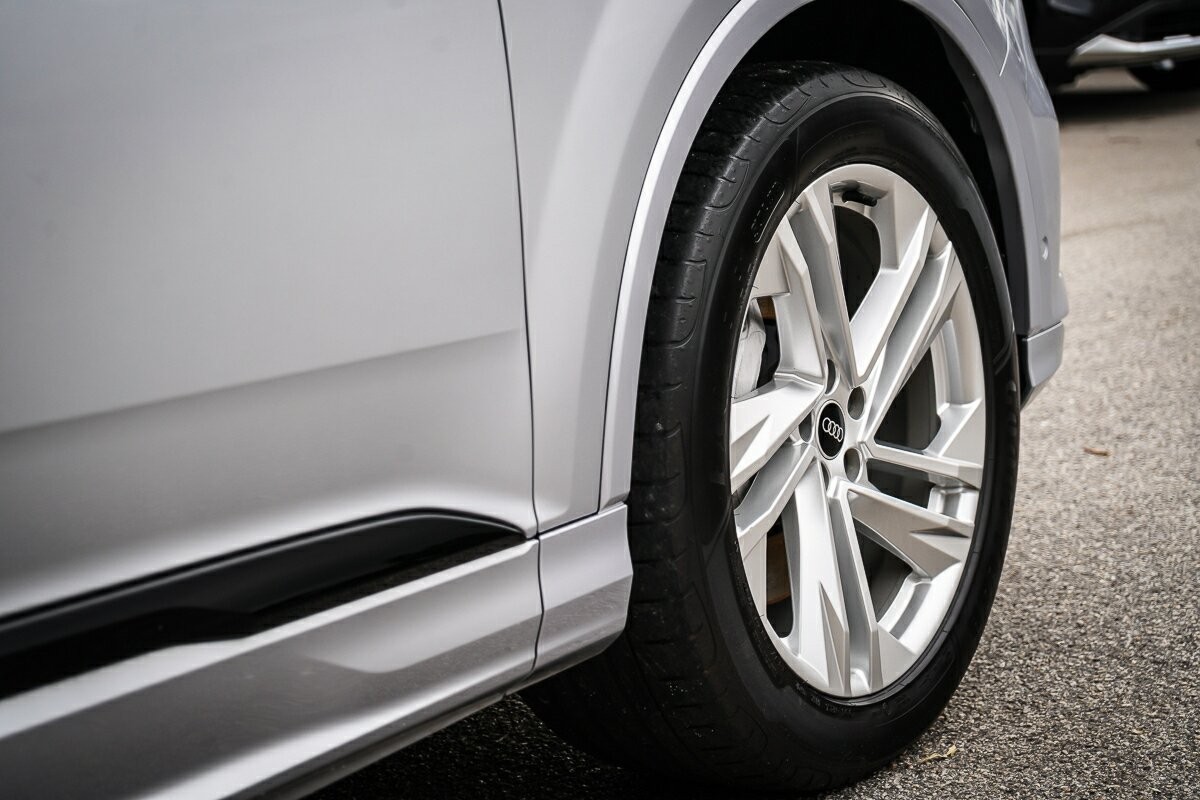 Audi Q7 image 4
