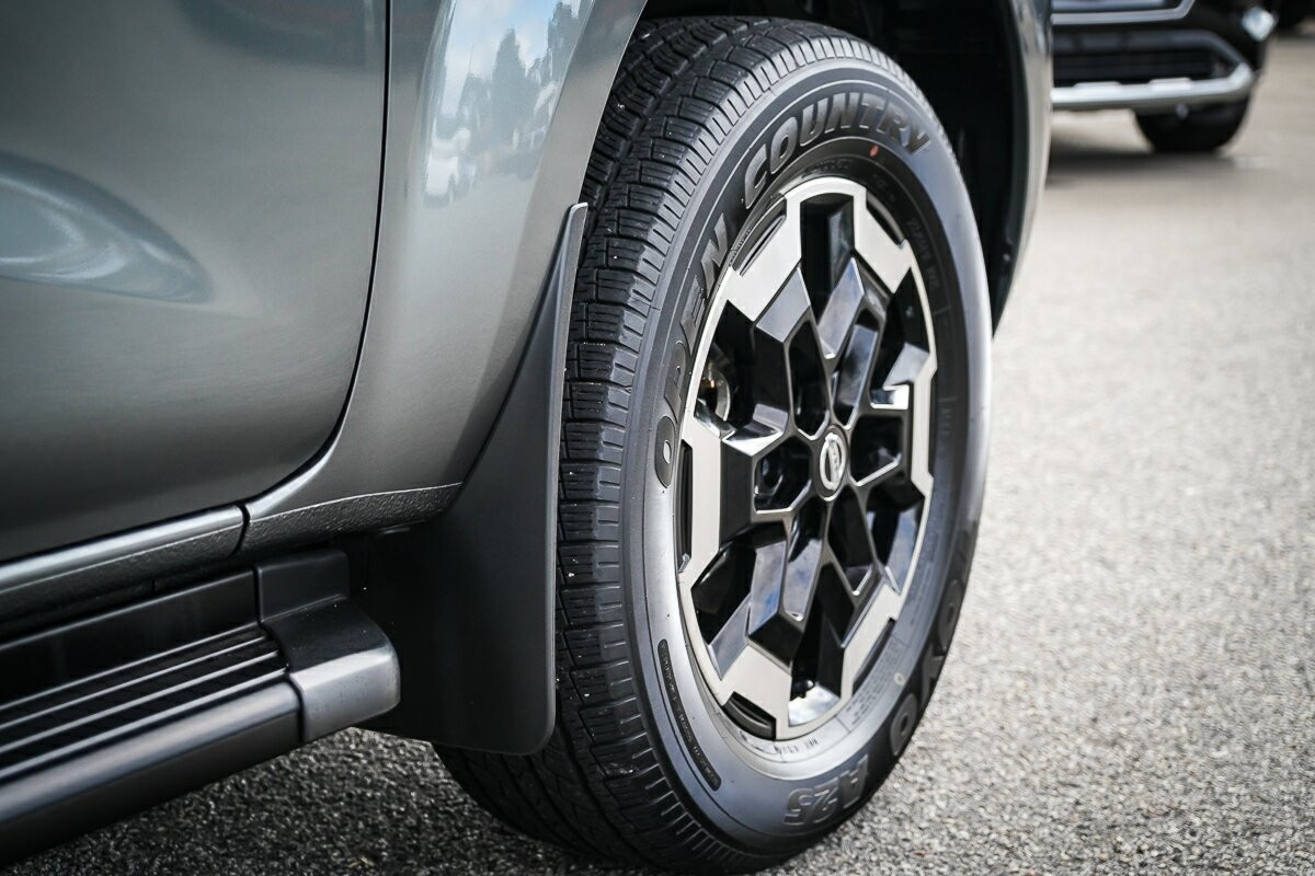 Nissan Navara image 4
