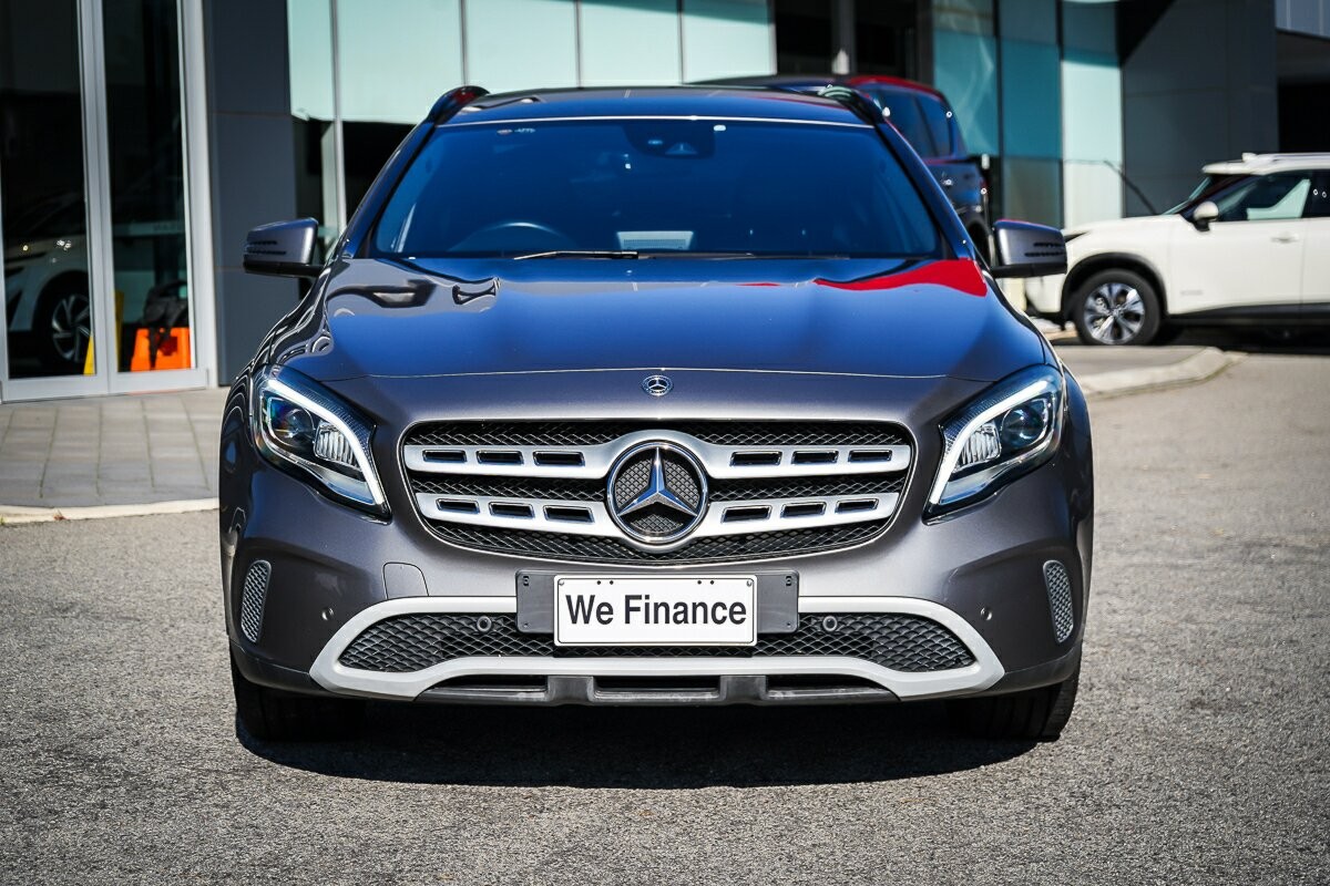 Mercedes Benz Gla-class image 4