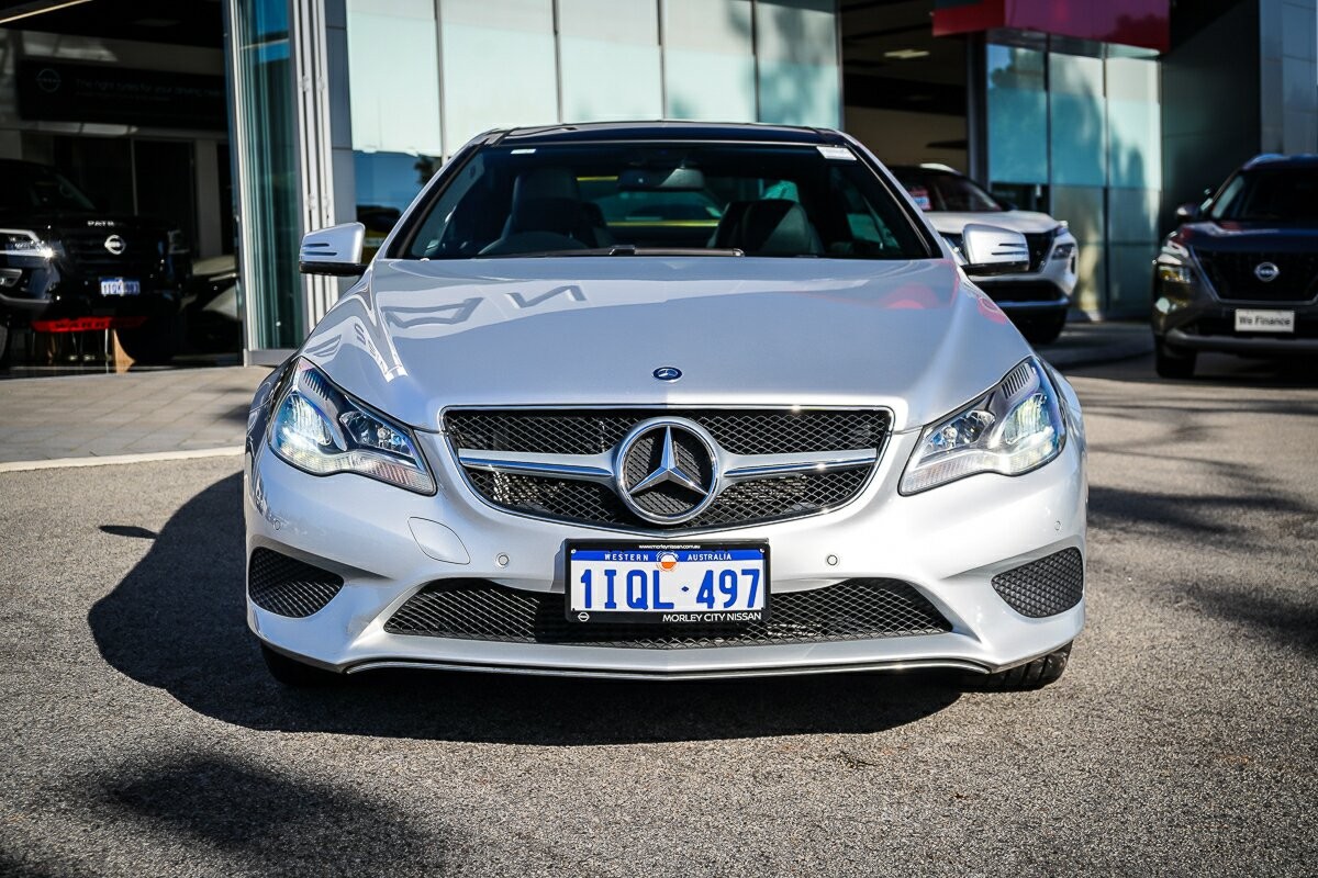 Mercedes Benz E-class image 4