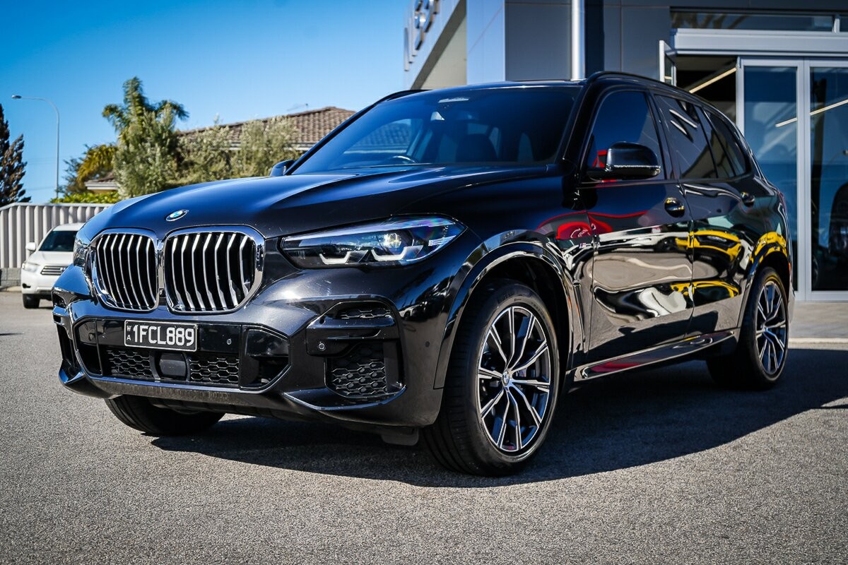 BMW X5 image 2