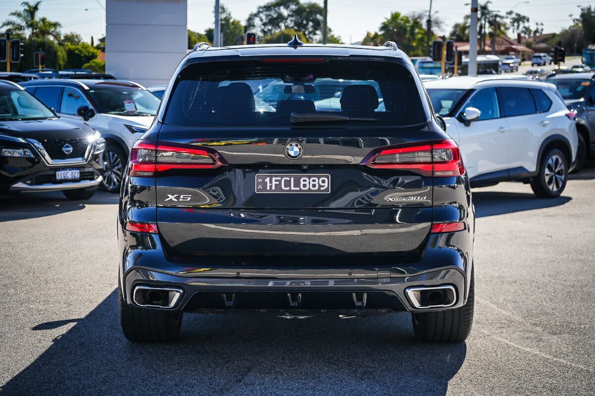 BMW X5 image 4