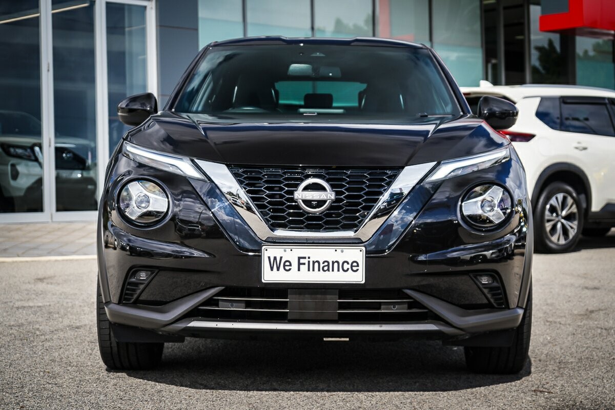 Nissan Juke image 4