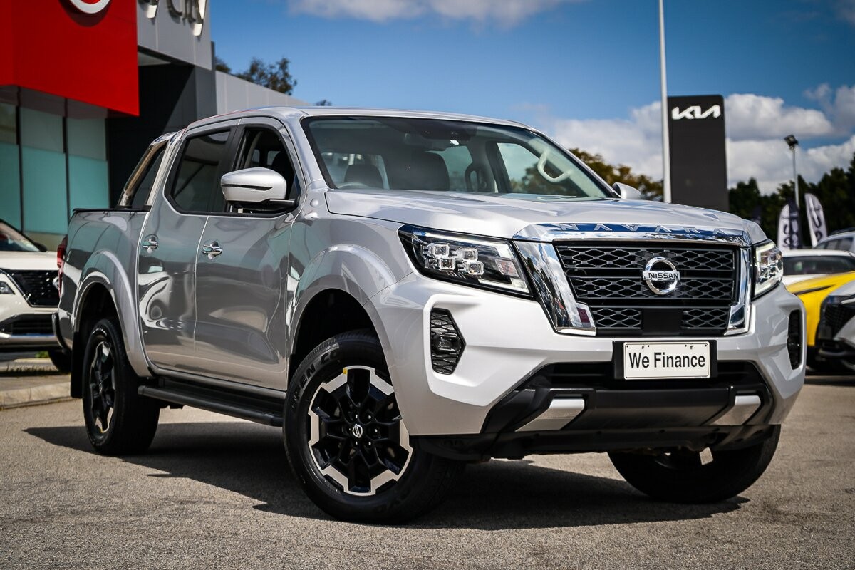 Nissan Navara image 1