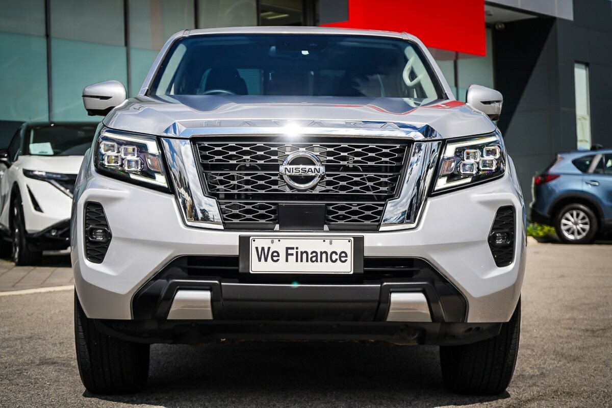 Nissan Navara image 3