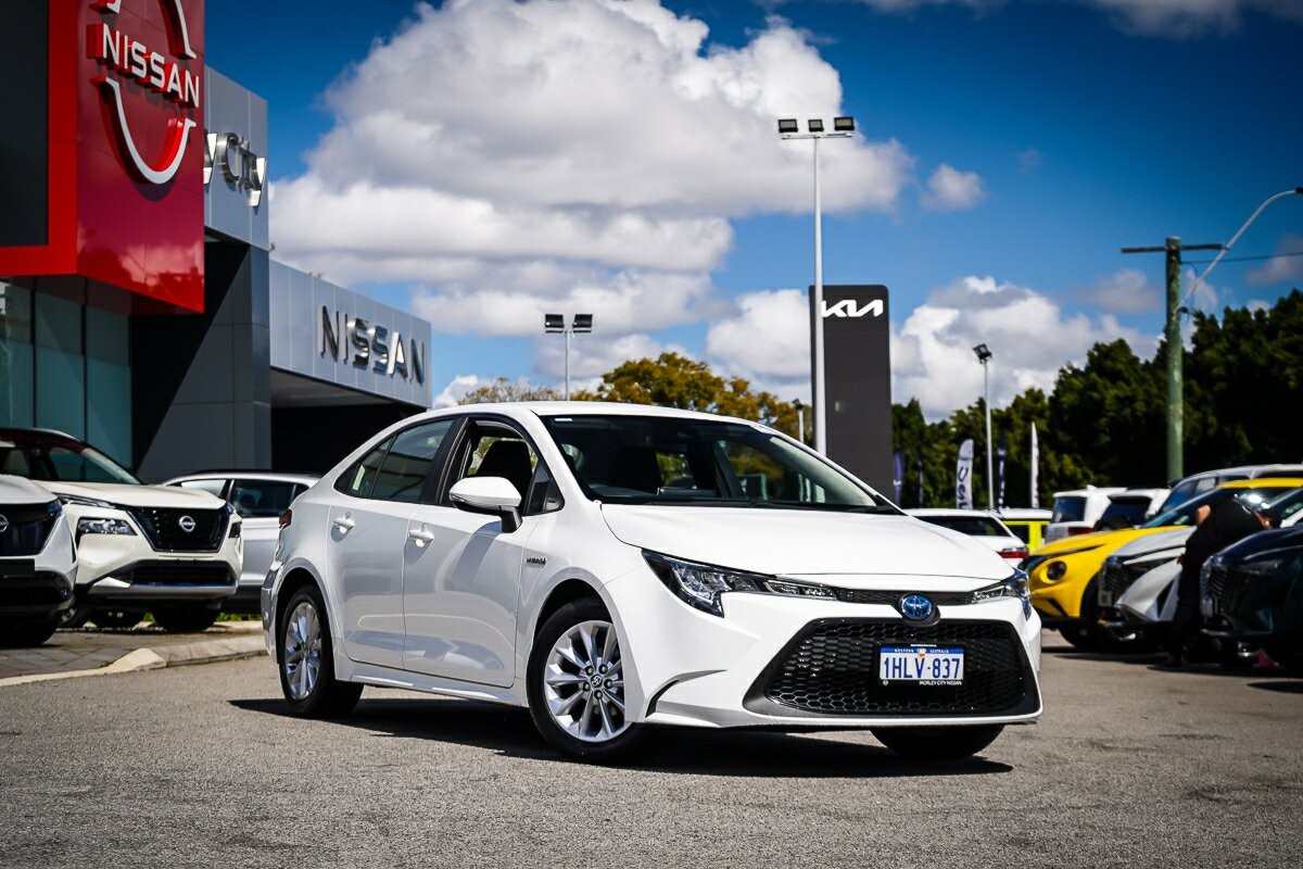 Toyota Corolla image 2