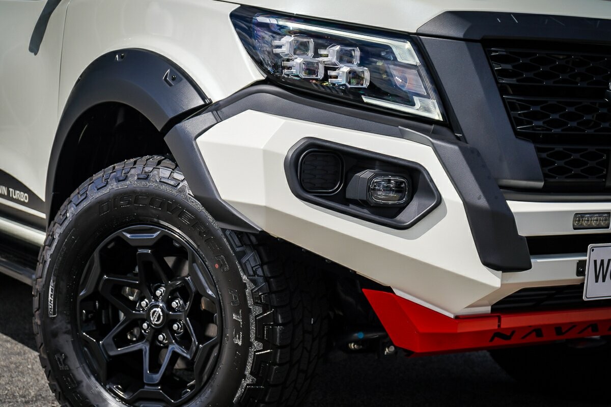 Nissan Navara image 3