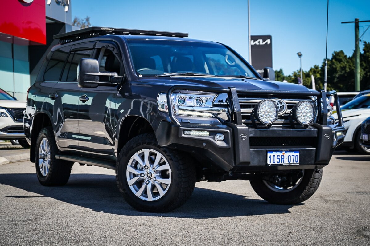 Toyota Landcruiser image 1