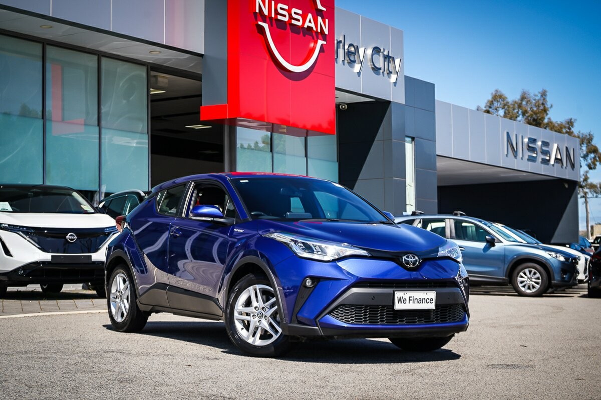 Toyota C-hr image 2