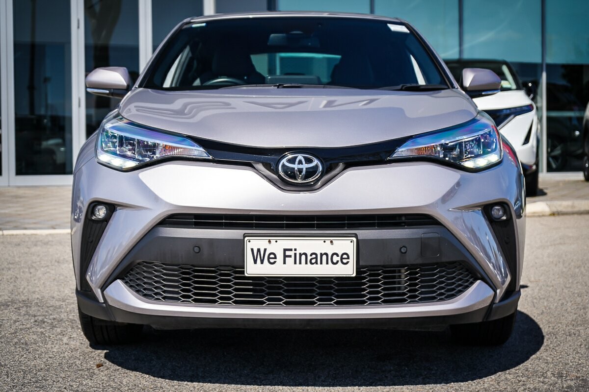 Toyota C-hr image 3