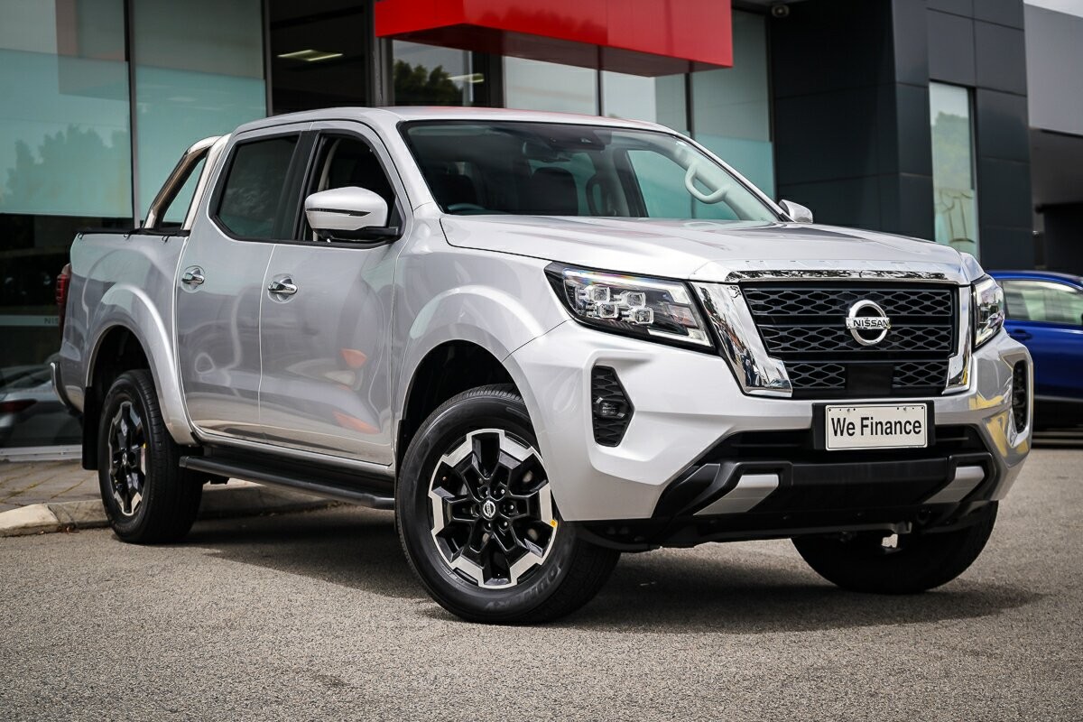 Nissan Navara image 1
