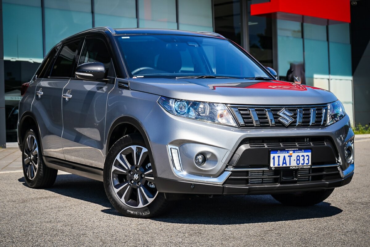 Suzuki Vitara image 1